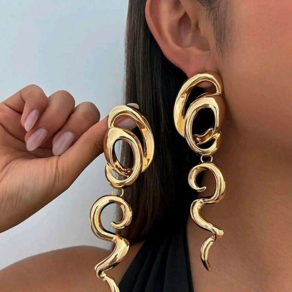 Big statment earrings